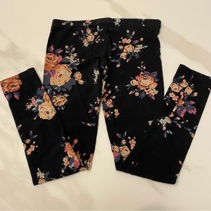 SO - Women’s Floral Leggings - Size S